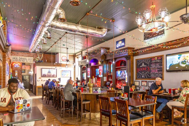 Have an afternoon meal at Boone's in Old Aristocracy Hill.