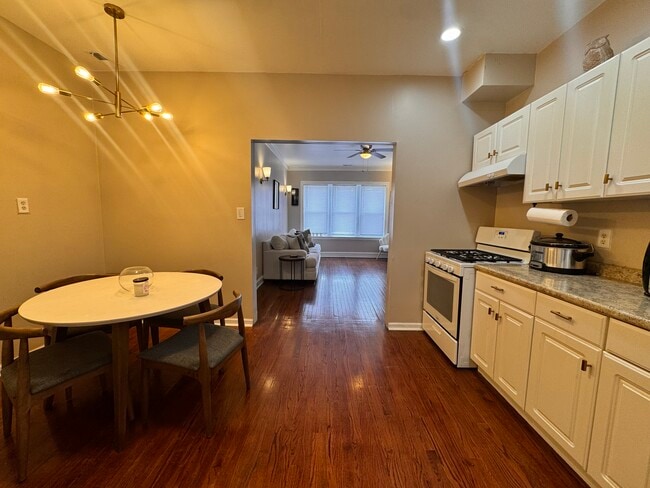 2833 W 66th St unit 2, Chicago, IL 60629 - photo 7