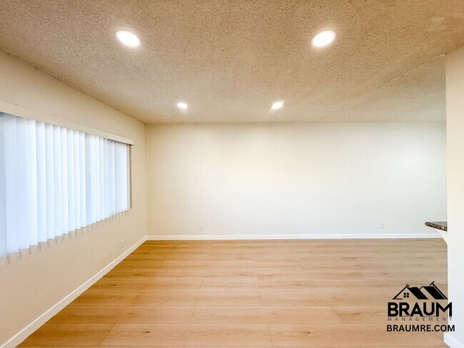 13115 Oxnard St unit 19, Van Nuys, CA 91401 - photo 4