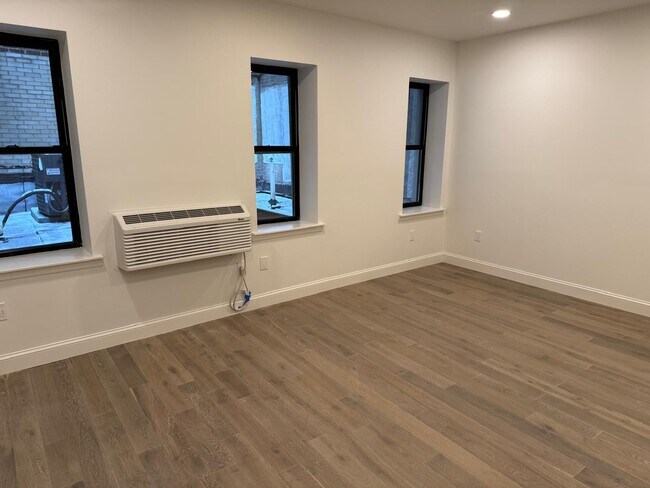 186 Market St, Newark, NJ 07102 - photo 5