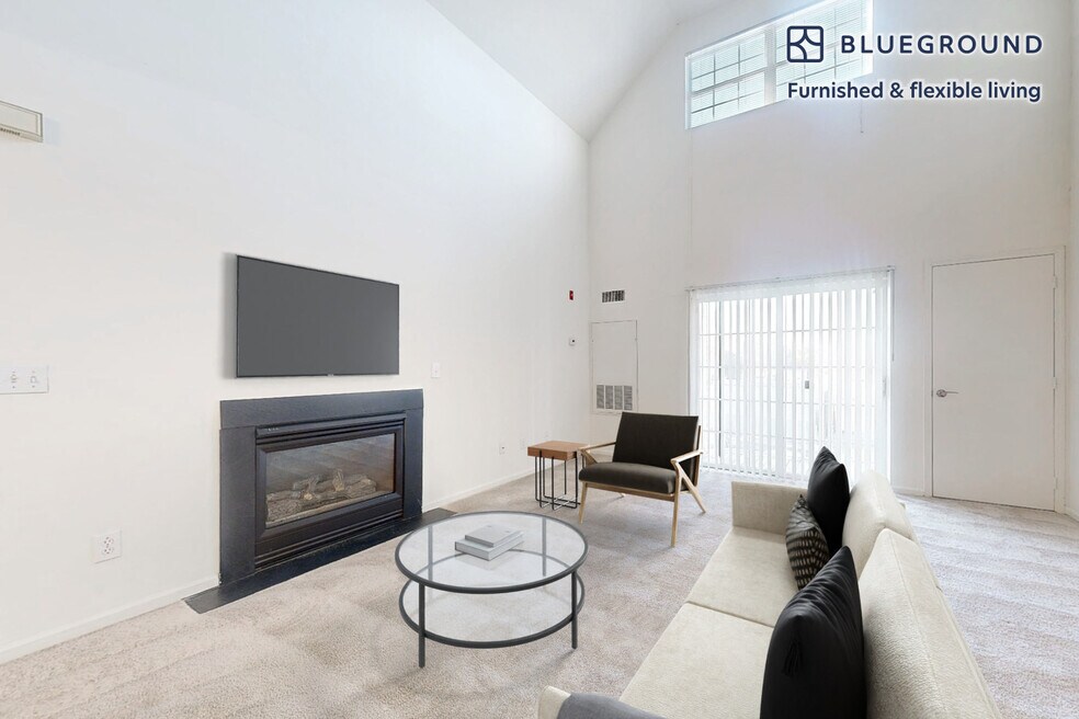 313 Avalon Cir unit FL2-ID2745A, Smithtown, NY 11787 - photo 1