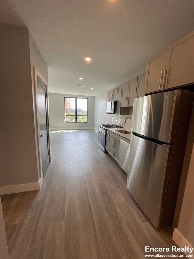 365 Western Ave unit 610, Boston, MA 02135 - photo 2
