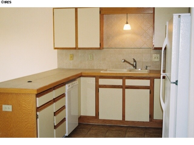 1621 Underhill Dr unit Master Private, Fort Collins, CO 80526 - photo 3