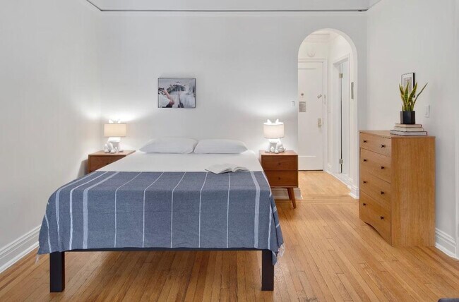 230 E 10th St unit ID1358387P, New York, NY 10003 - photo 2