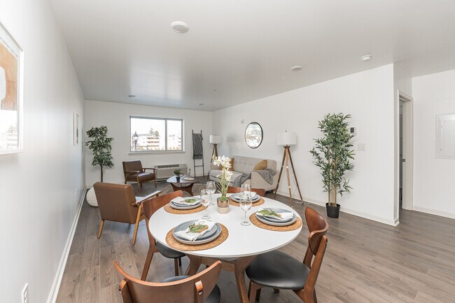 Lilac Pointe, Philadelphia, PA 19128 - photo 4