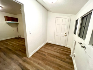932 W 79th St, Los Angeles, CA 90044