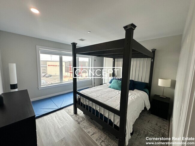 190 Old Colony Ave unit 301B, Boston, MA 02127 - photo 4