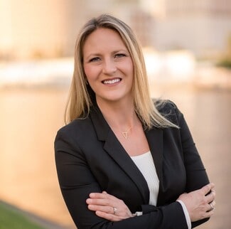 Amie Lenhart