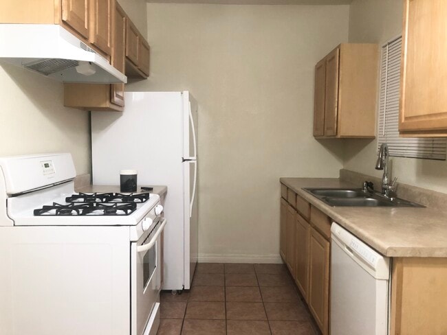 4413 Farquhar Ave, Los Alamitos, CA 90720 - photo 7