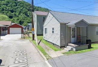 124 1/2 Maple St Unit 4, Smithers, WV 25186