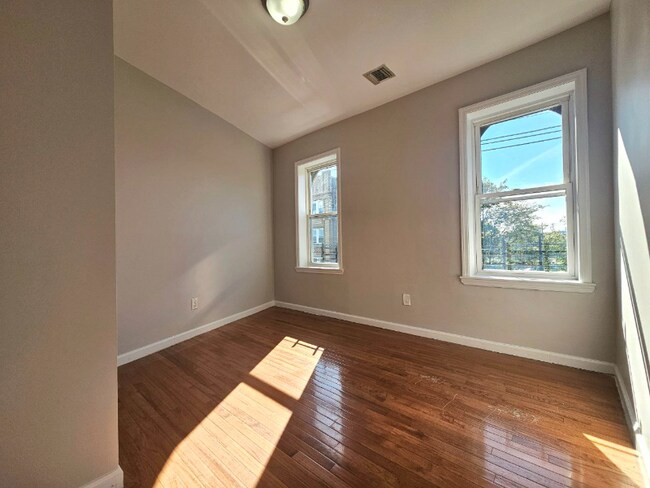 487-418 18th Ave unit 7, Newark, NJ 07103 - photo 5