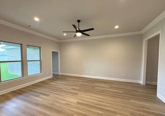 111 Lotus St, Broussard, LA 70518