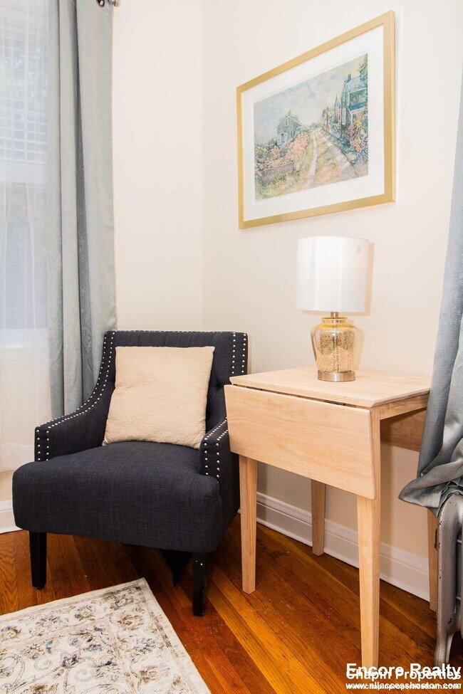 191 Kent St unit 3, Brookline, MA 02446 - photo 7