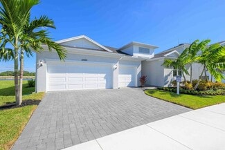 10661 NW Suncrest Loop, Port Saint Lucie, FL 34987