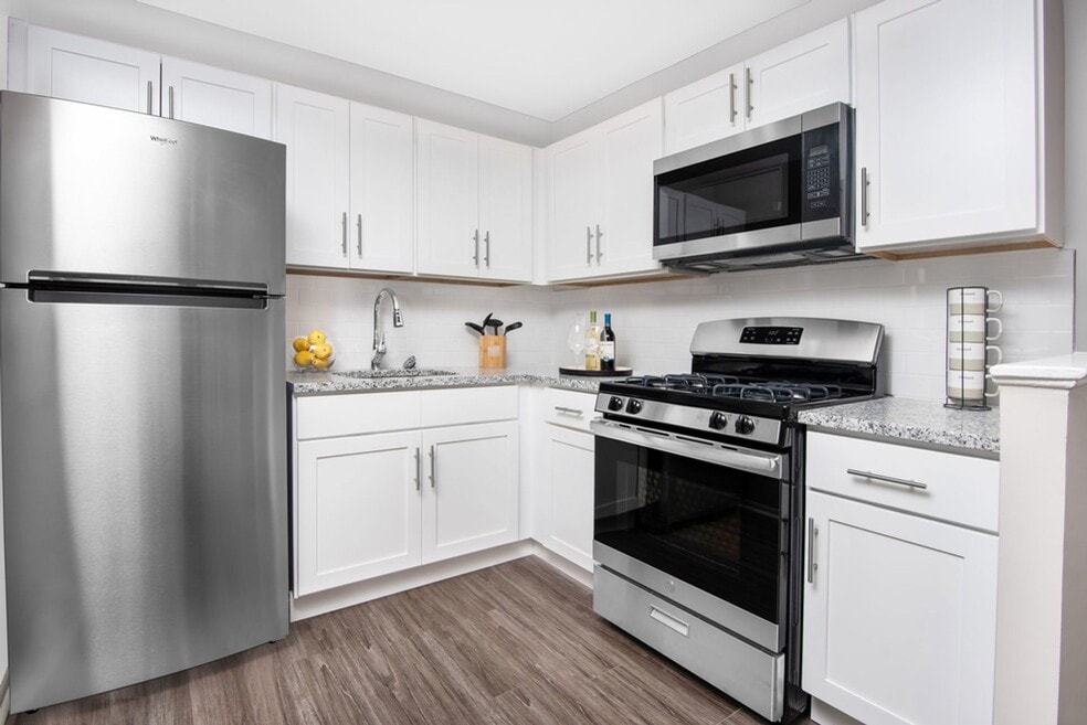 Keyport Harbor Apartment Homes, Keyport, NJ 07735 - photo 1