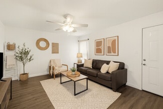 1924 W Pensacola St, Tallahassee, FL 32304