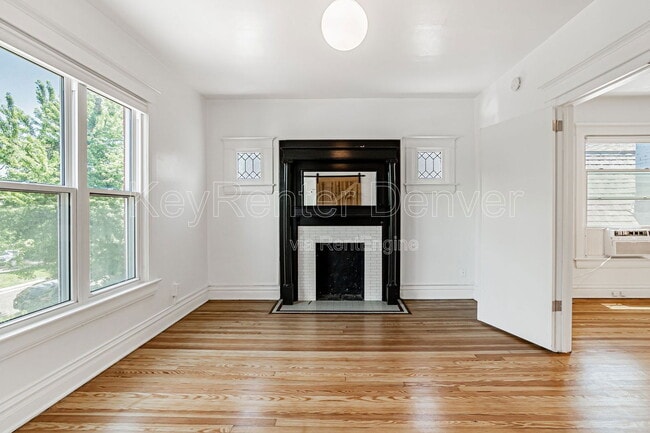 229 S Logan St unit 2, Denver, CO 80209 - photo 3