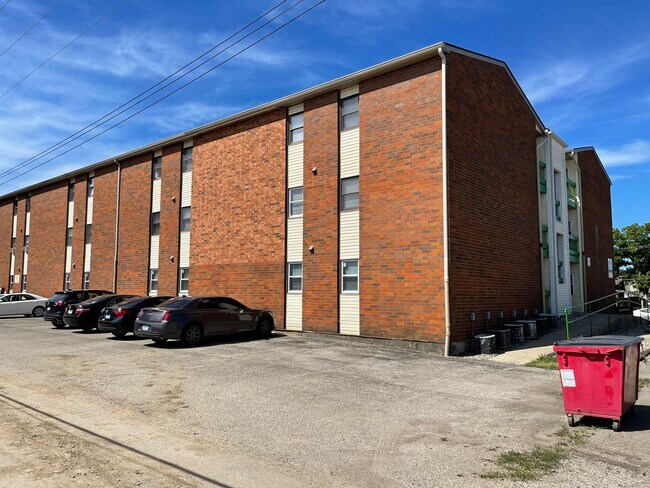 Royal Heights, Charleston, IL 61920 - photo 7