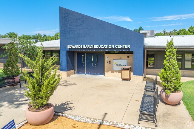Edwards Elementary School