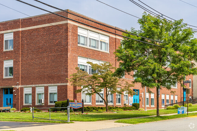 St. Peter Academy opens its doors to students in PK-8 grades.