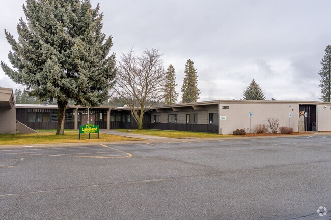 Lakeland Middle School is located off of the main arterial road.