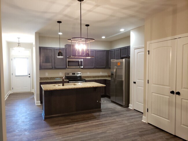 Woodland Springs Townhomes I Luxury Townhomes Located in Gray, GA, Gray, GA 31032 - photo 3