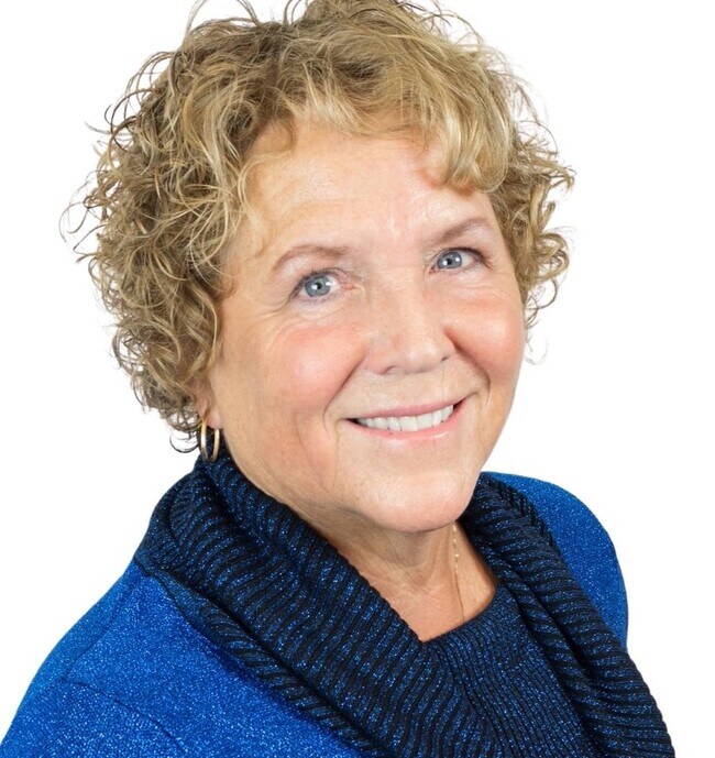 Joan Holmes