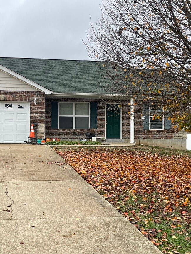 306 Seth unit Duplex, Sullivan, MO 63080 - photo 2