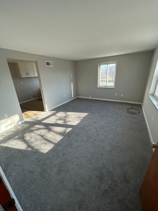 160 Roberta Ave unit 4, Florence, KY 41042 - photo 1
