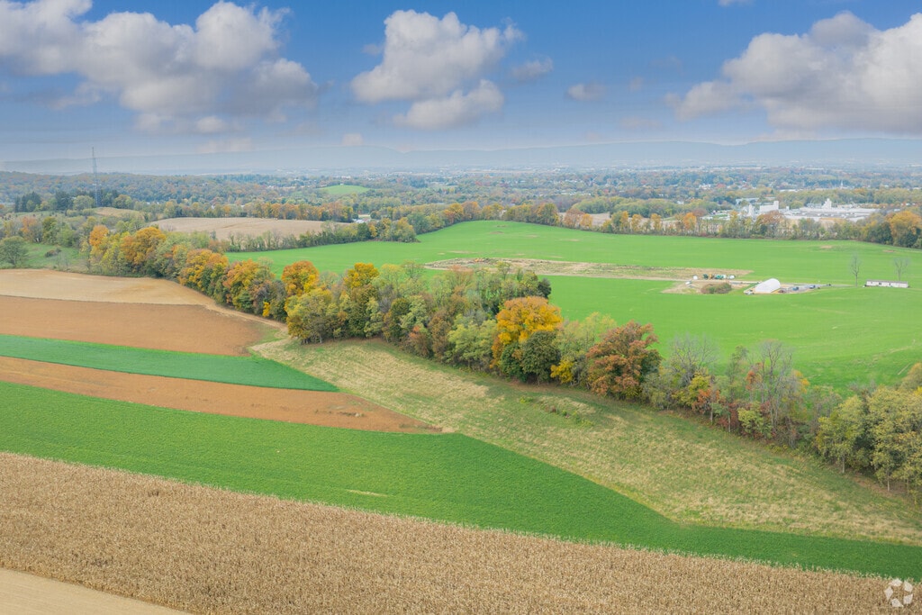 Nestled in Franklin County, Southampton embraces Amish and Mennonite traditions.
