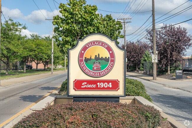 Newburgh Heights welcomes all to its community.