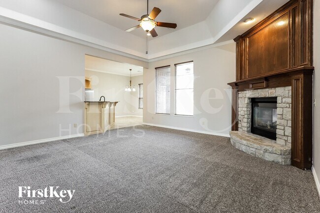 4348 Gallant Fox Dr, Edmond, OK 73025 - photo 4