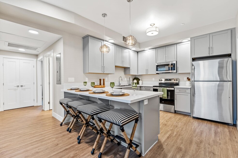 WELCOME TO 1965 MOUNTAIN VIEW, Flagstaff, AZ 86004 - photo 1