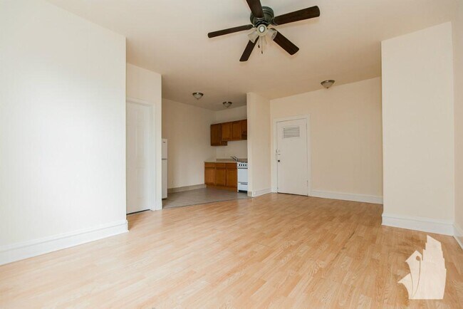 4853 N Damen Ave unit STUDIO, Chicago, IL 60625 - photo 6