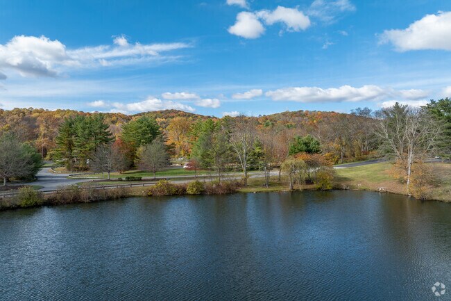 Scenic lake near Heritage Hills offers peaceful views.