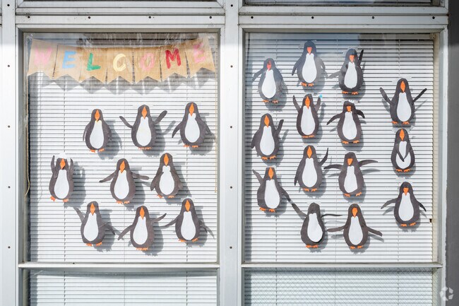 Your kids will enjoy learning in the inspiring atmosphere of John Reed Elementary.