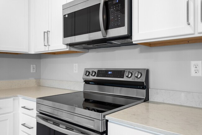 Forest Edge Apartments, Charlestown, IN 47111 - photo 6