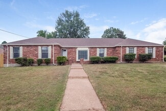 4558 Pinegate Dr, Memphis, TN 38125