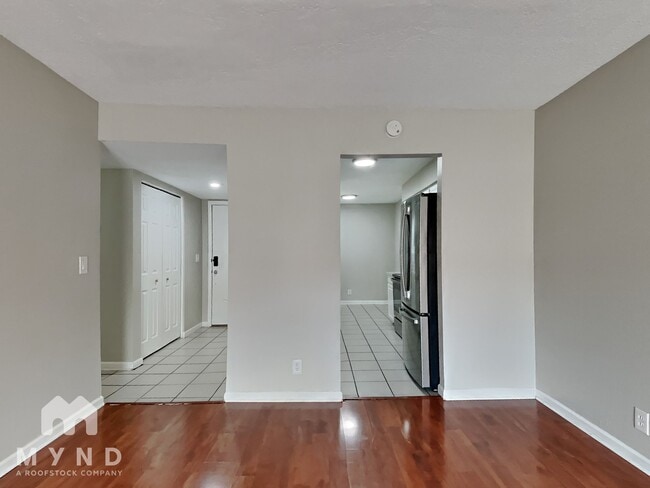 20233 N 21st Dr, Phoenix, AZ 85027 - photo 7