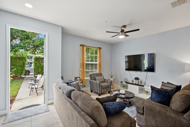 148 SW 7th Ct, Pompano Beach, FL 33060 - photo 6