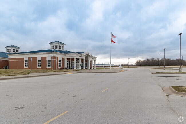 Linda Childers Knapp Elementary School has 766 students in pre-kindergarten through fifth grade.