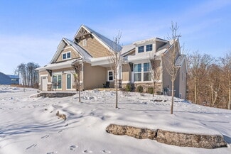 3105 Hollace Dr, Jenison, MI 49428