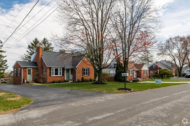 Charming row of tudors located on Mt Vernon Ave in Damascus.