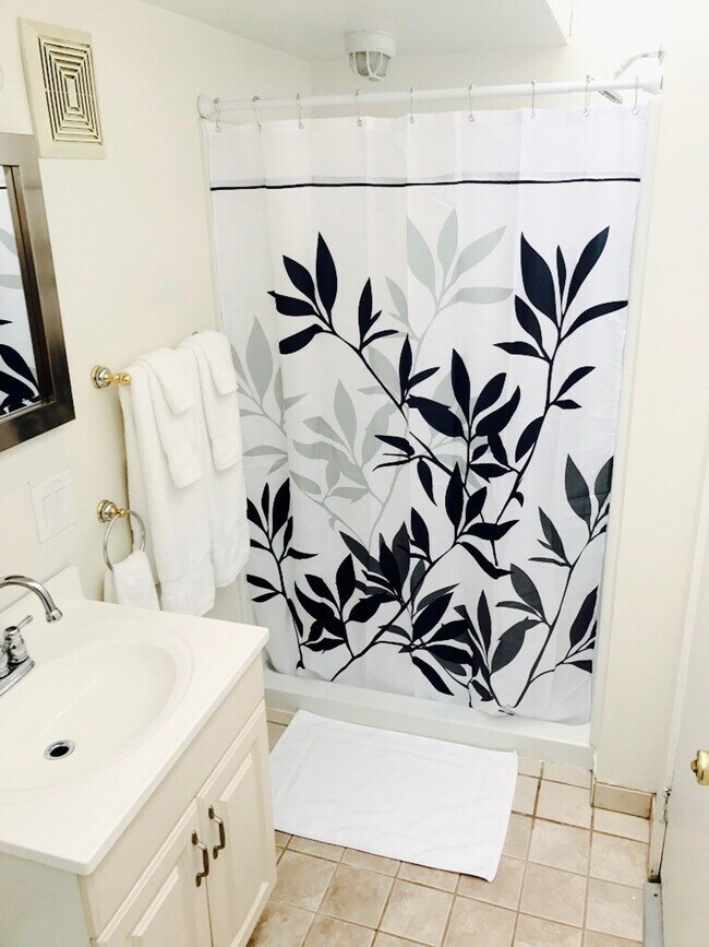 2900 Champa St unit ID1352699P, Denver, CO 80205 - photo 5