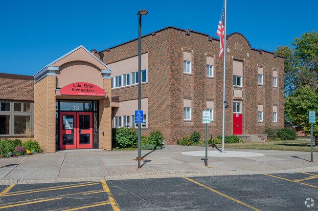 Lake Elmo Elementary School
is where every student shines academically in Lake Elmo.