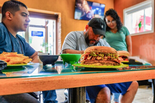 Enjoy delicious Mexican fare at Tacos el Perico near Stuart.