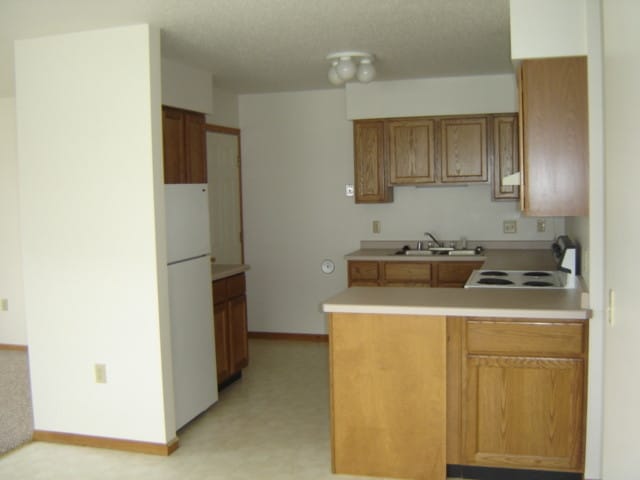 1118 Mark Ave unit a, Tomah, WI 54660 - photo 3