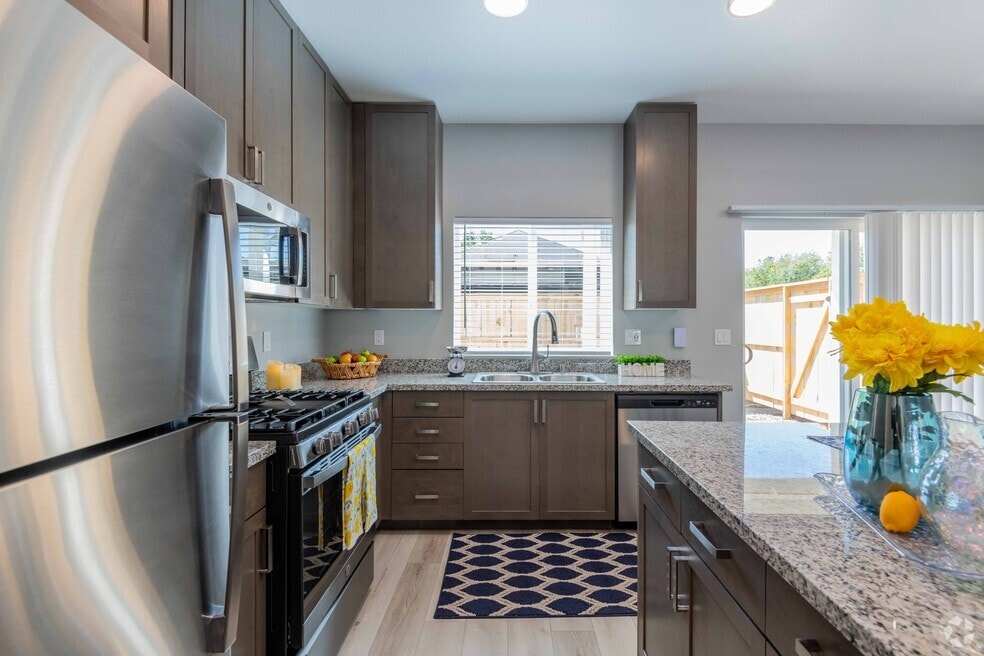 Aspen Creek, Chico, CA 95973 - photo 1