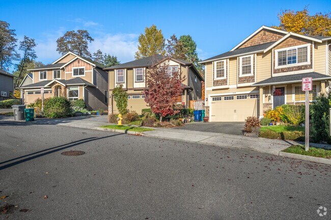 Rows of contemporary homes line the streets of Linwood Heights.