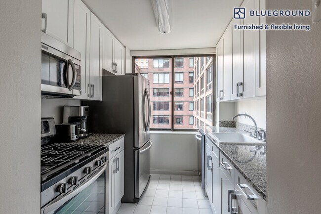 255 W 94th St unit FL9-ID1443, New York, NY 10025 - photo 6